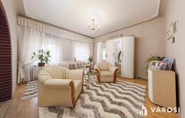 Eladó családi ház