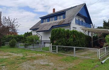 Eladó családi ház