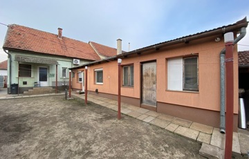 Eladó családi ház