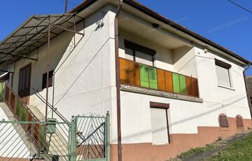 Eladó családi ház