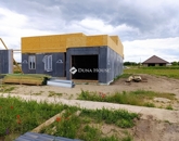 Eladó családi ház Deszk 124 900 000 Ft