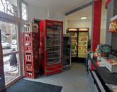 Eladó felújított üzlethelyiség Szolnokon, a Tallinn városrészben