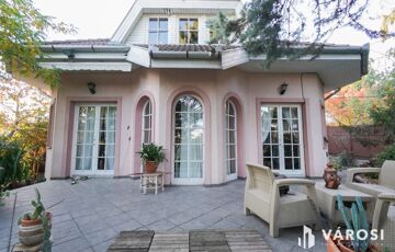 Eladó családi ház