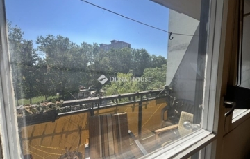 Eladó lakás