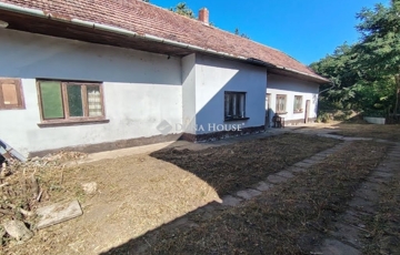 Eladó családi ház