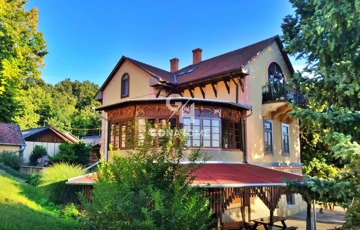 Eladó családi ház