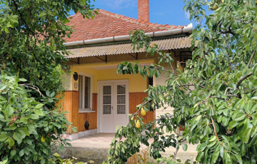 Eladó családi ház