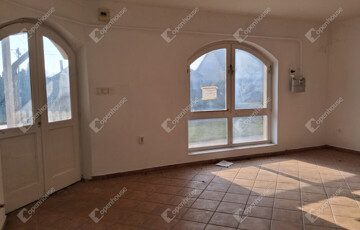 Kiadó iroda/üzlethelyiség