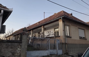 Eladó családi ház