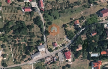 Eladó telek/földterület