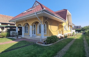 Eladó családi ház
