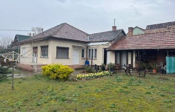 Eladó családi ház