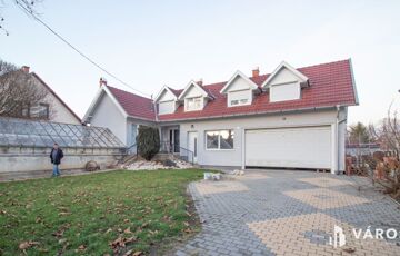 Eladó családi ház