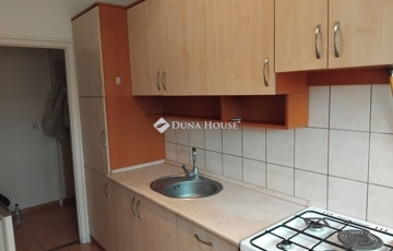 Eladó lakás