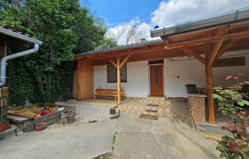 Eladó családi ház