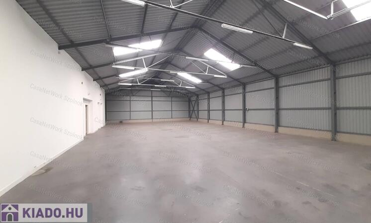 Vezseny településen ipari ingatlan kiadó!                                 