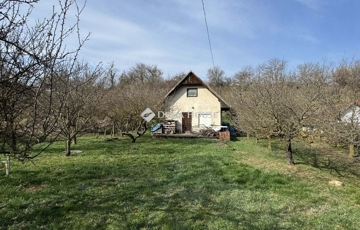 Eladó telek/földterület