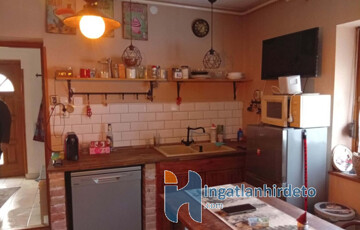 Eladó családi ház