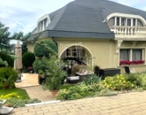 Eladó családi ház Érd 199 990 000 Ft