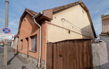 Eladó családi ház