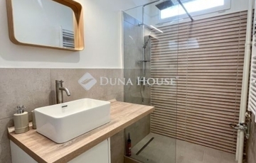 Eladó lakás