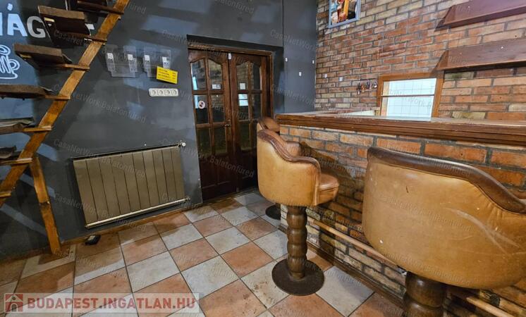 Eladó egy strandközeli vendéglátóipari egység  Csopakon                                 