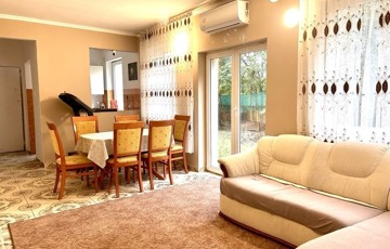 Kiadó családi ház