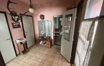 Eladó családi ház