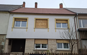 Eladó családi ház