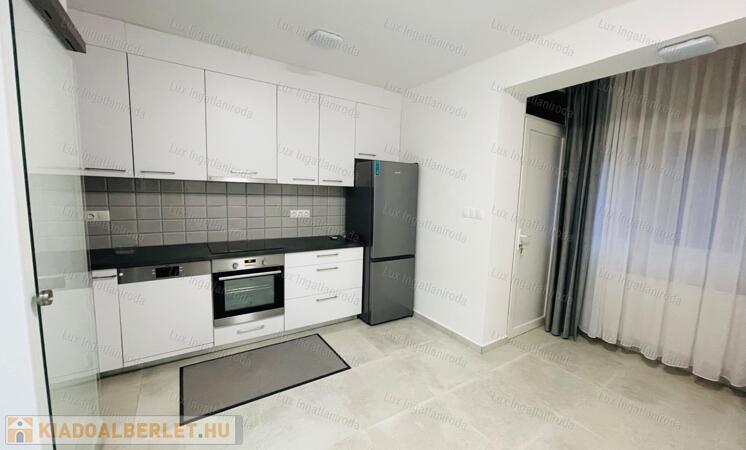 Kiadó prémium lakás Tatán: 72 nm, 3 szoba, igényes, hosszú távra!                                 