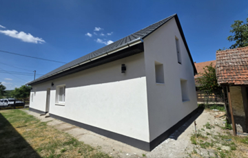 Eladó családi ház
