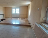 Eladó családi ház Pécs 31 900 000 Ft