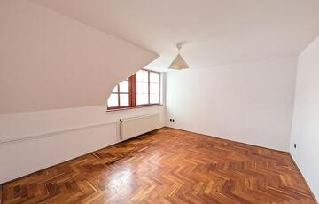 Eladó iroda/üzlethelyiség