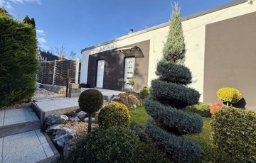 Eladó családi ház