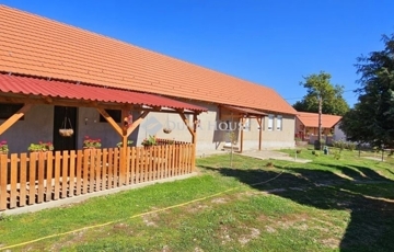 Eladó családi ház