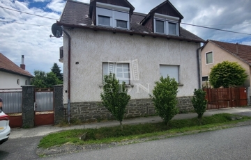 Eladó családi ház