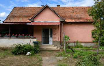 Eladó családi ház