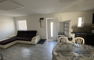 Kiadó családi ház