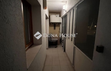 Eladó lakás