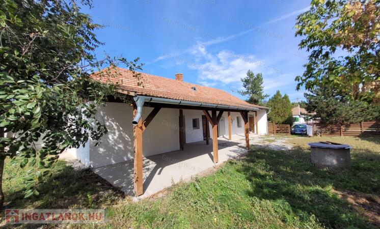 Vidéki otthon a Tisza-tónál, -korszerű, mégis vidéki romantika!