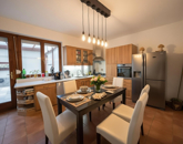 Eladó családi ház Bocskaikert 160 000 000 Ft