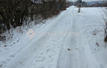 Eladó telek/földterület