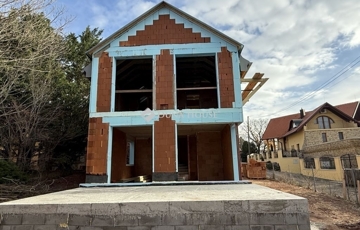 Eladó családi ház