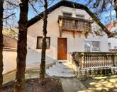 Tágas, nyugodt otthon egy családnak