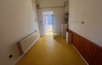 Eladó iroda/üzlethelyiség