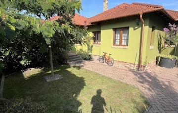 Eladó családi ház