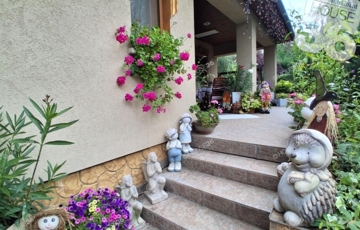 Eladó családi ház