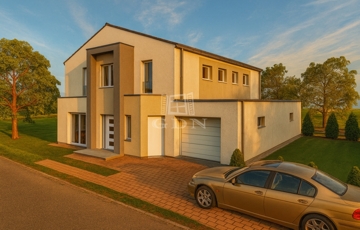 Eladó családi ház