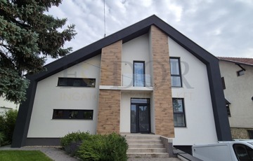Eladó családi ház
