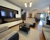 Eladó családi ház Tata 206 000 000 Ft